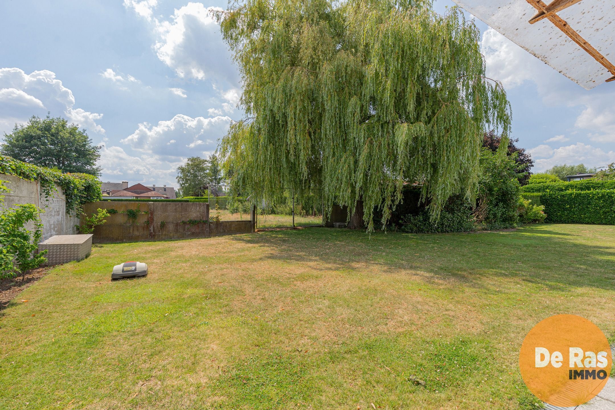 AALST – Halfopen bebouwing met villa-allure op 3114 m² foto 19