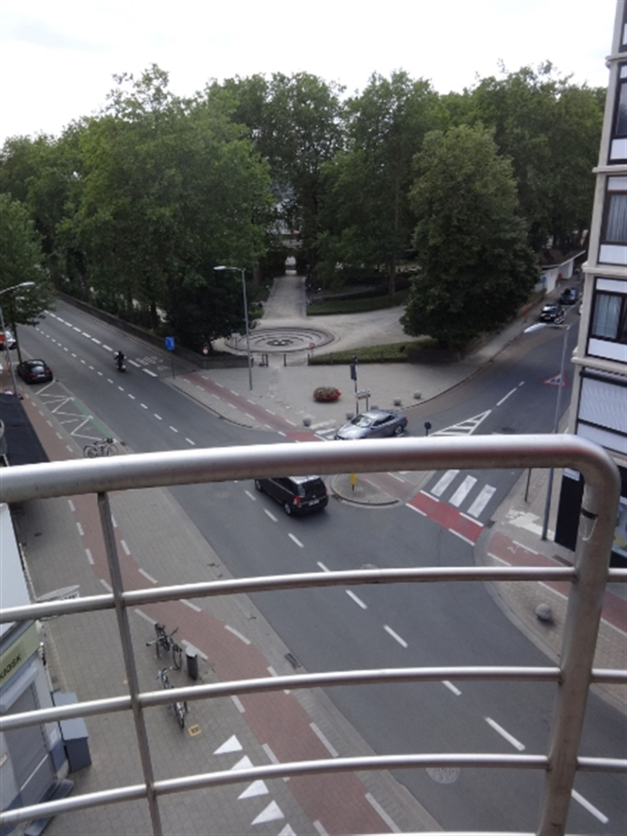 Appartement met prachtig zicht op park foto 14