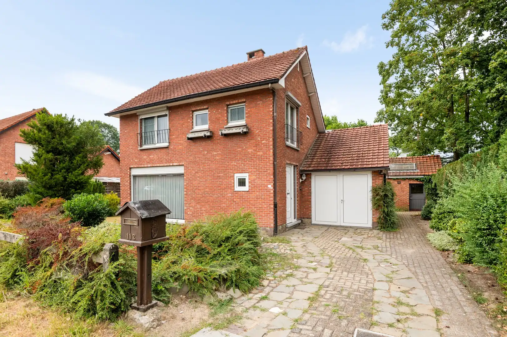 Hoofdfoto van de publicatie: Vrijstaande gezinswoning met prachtige tuin in Brasschaat