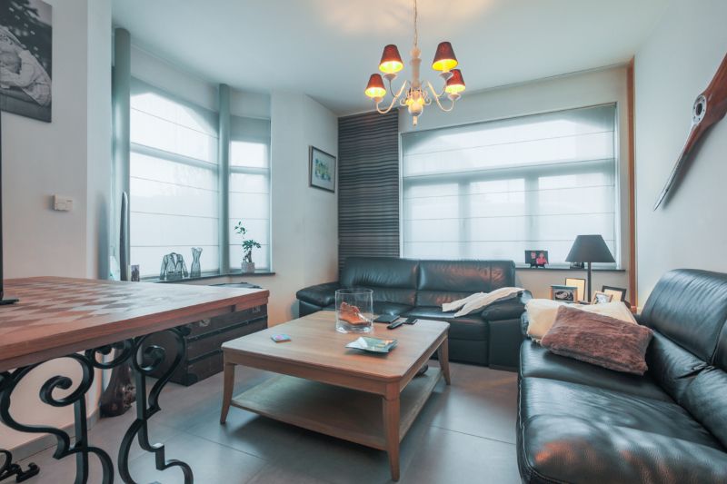 Prachtig Art-Deco-burgerhuis, met 3 slaapkamers, bureau, garage, tuin....(vloerverwarming, zonneboiler,elektr. goedgekeurd...) foto 9