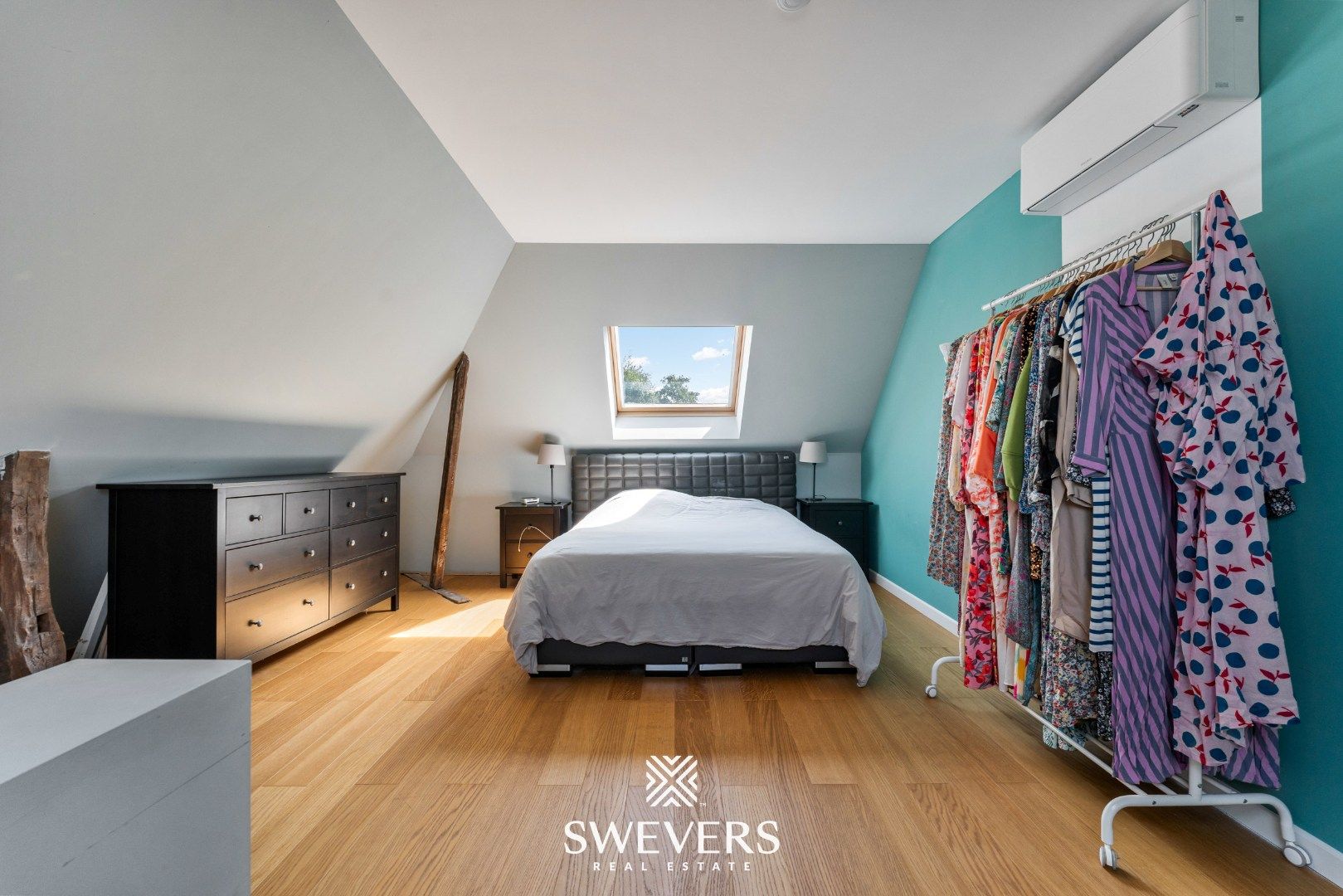 Volledig gerenoveerde en instapklare woning op toplocatie in Helchteren foto 20