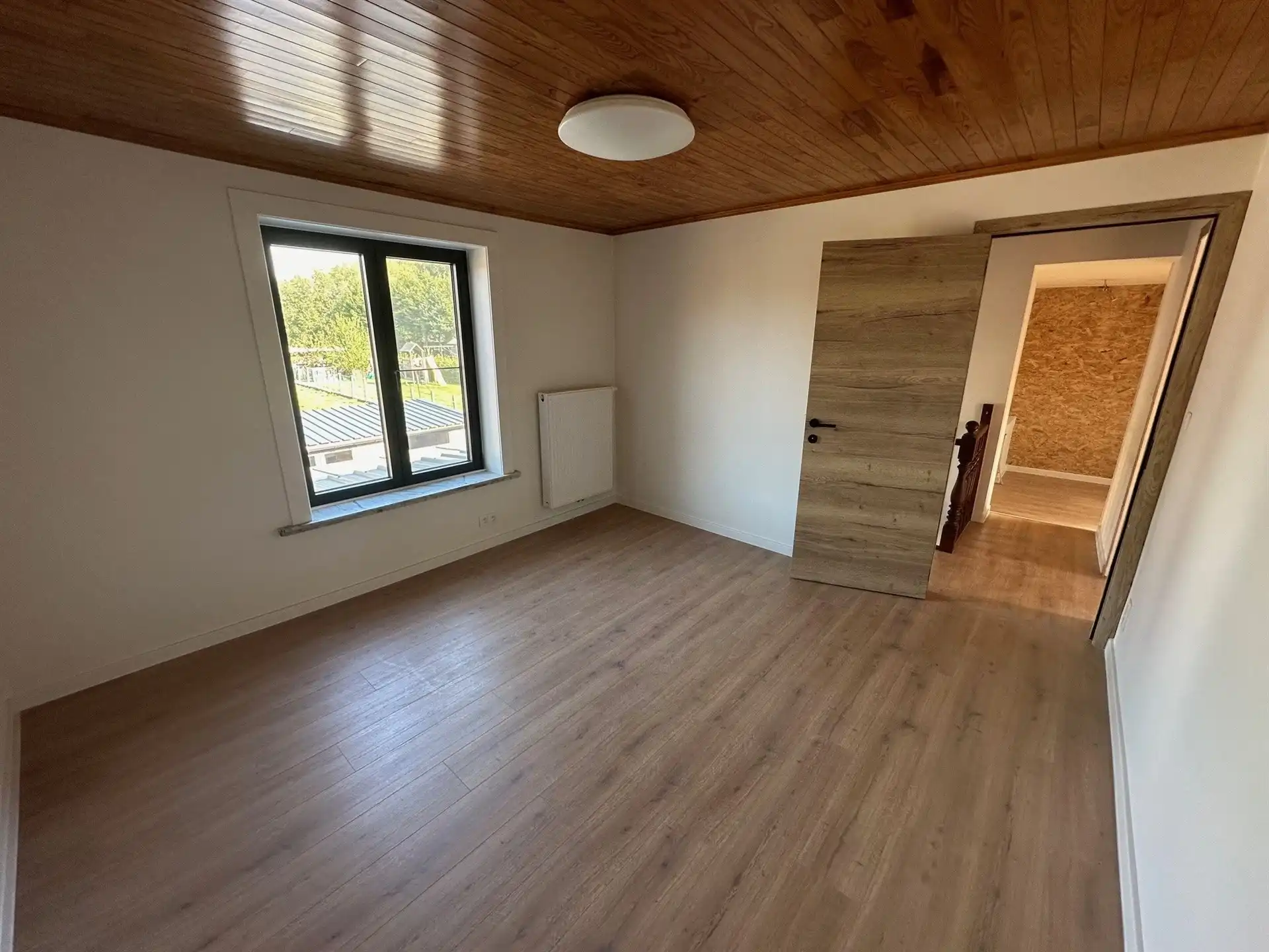 Ruime woning met 3 slaapkamers en groot terras foto 12