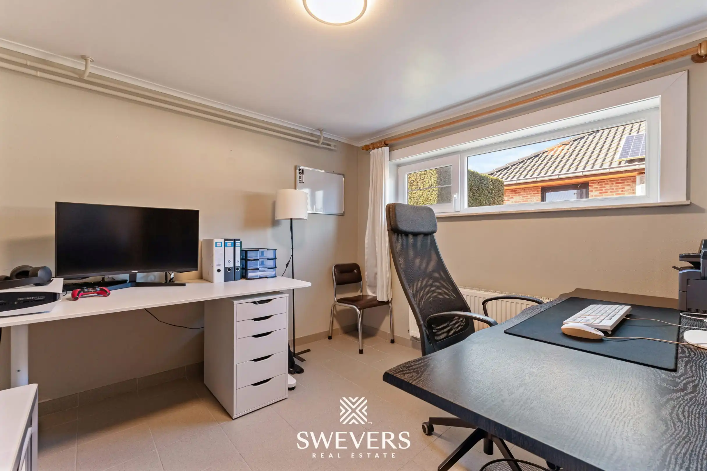 Karaktervolle gezinswoning met veel potentieel op 11a 74ca te Jesseren. foto 17