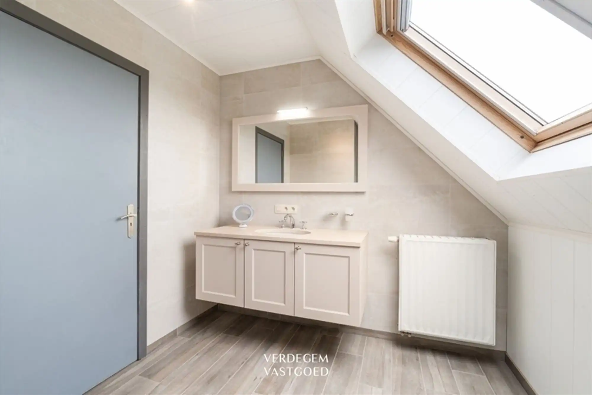 Rustig wonen in een heerlijk polderdorp: knappe woning met 3 slaapkamers foto 14