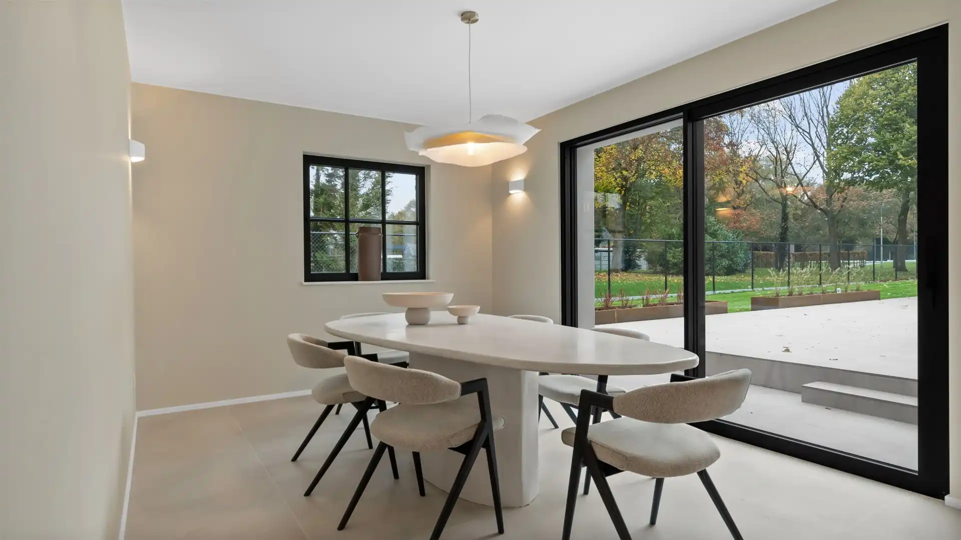 Exclusief hippisch eigendom met binnen- en buitenpiste, paardenstallen foto 21