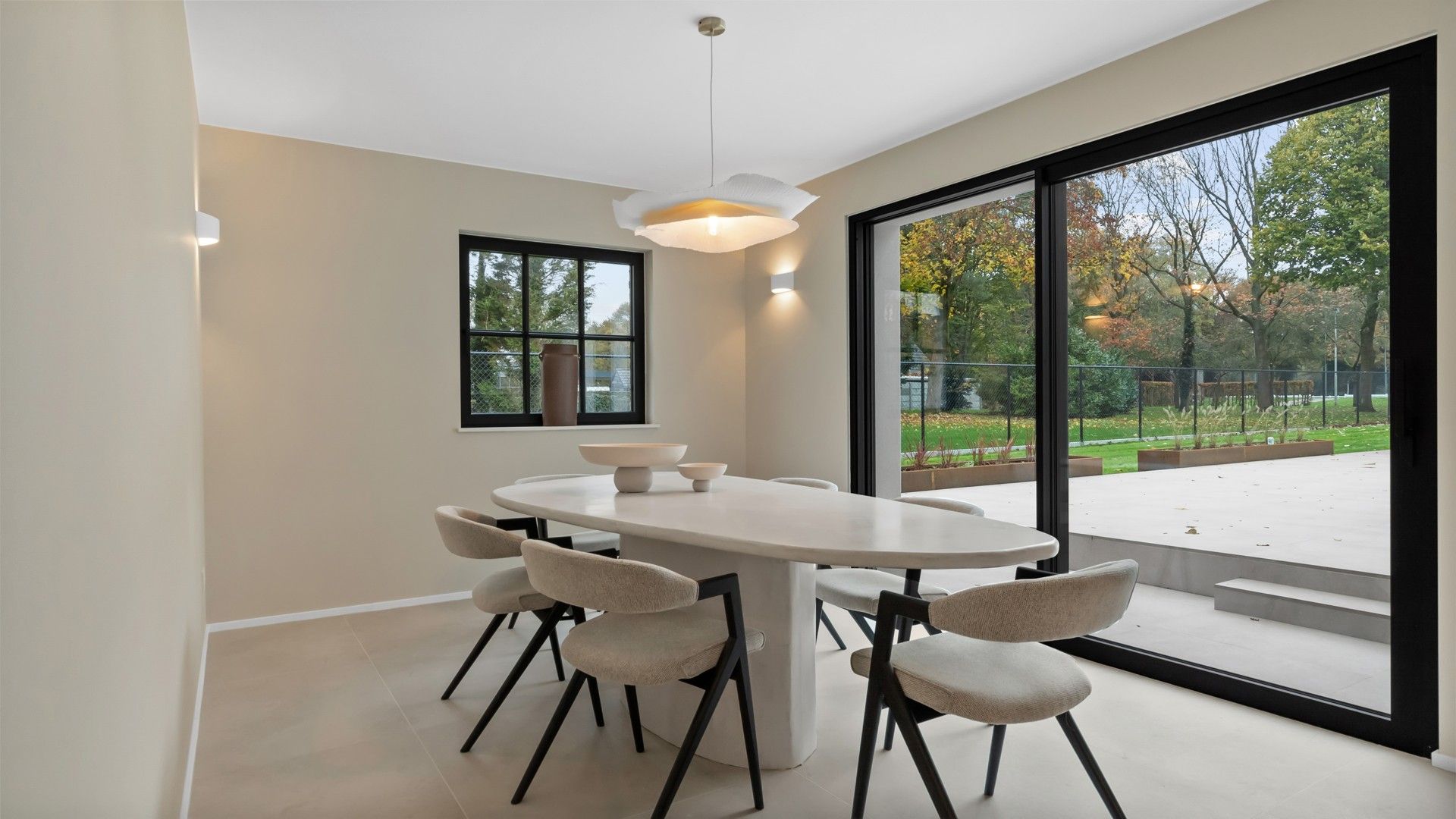 Exclusief hippisch eigendom met binnen- en buitenpiste, paardenstallen foto 21