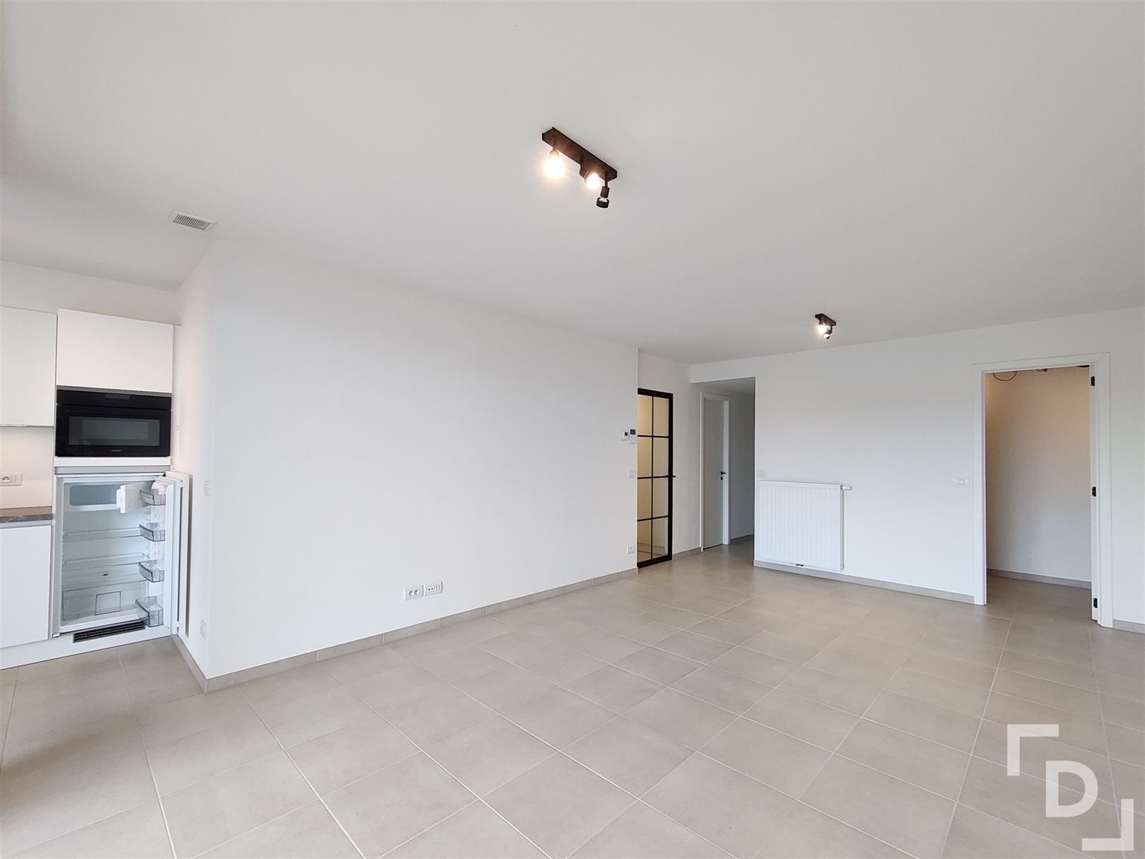 Gezellig dakappartement met terras en autostaanplaats. foto 2