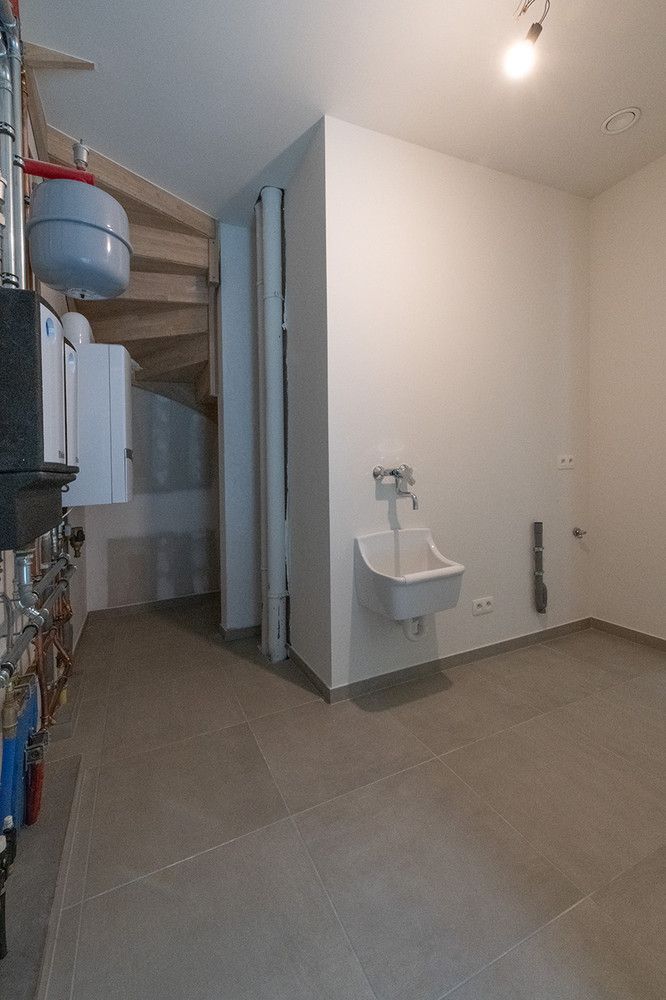 Zeer ruime en lichtrijke stadswoning met 3 of 4 slaapkamers foto 3