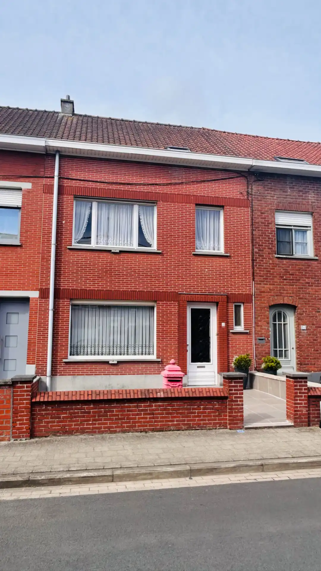 Verzorgde rijwoning in rustige buurt met 2 ruime slaapkamers en gezellige tuin foto 13