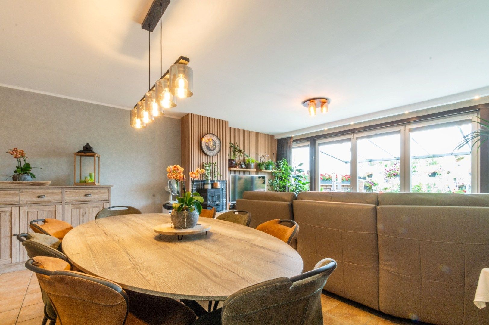 RUIME & RECENTE WONING MET 5 SLP + 2 BDK ! foto 7