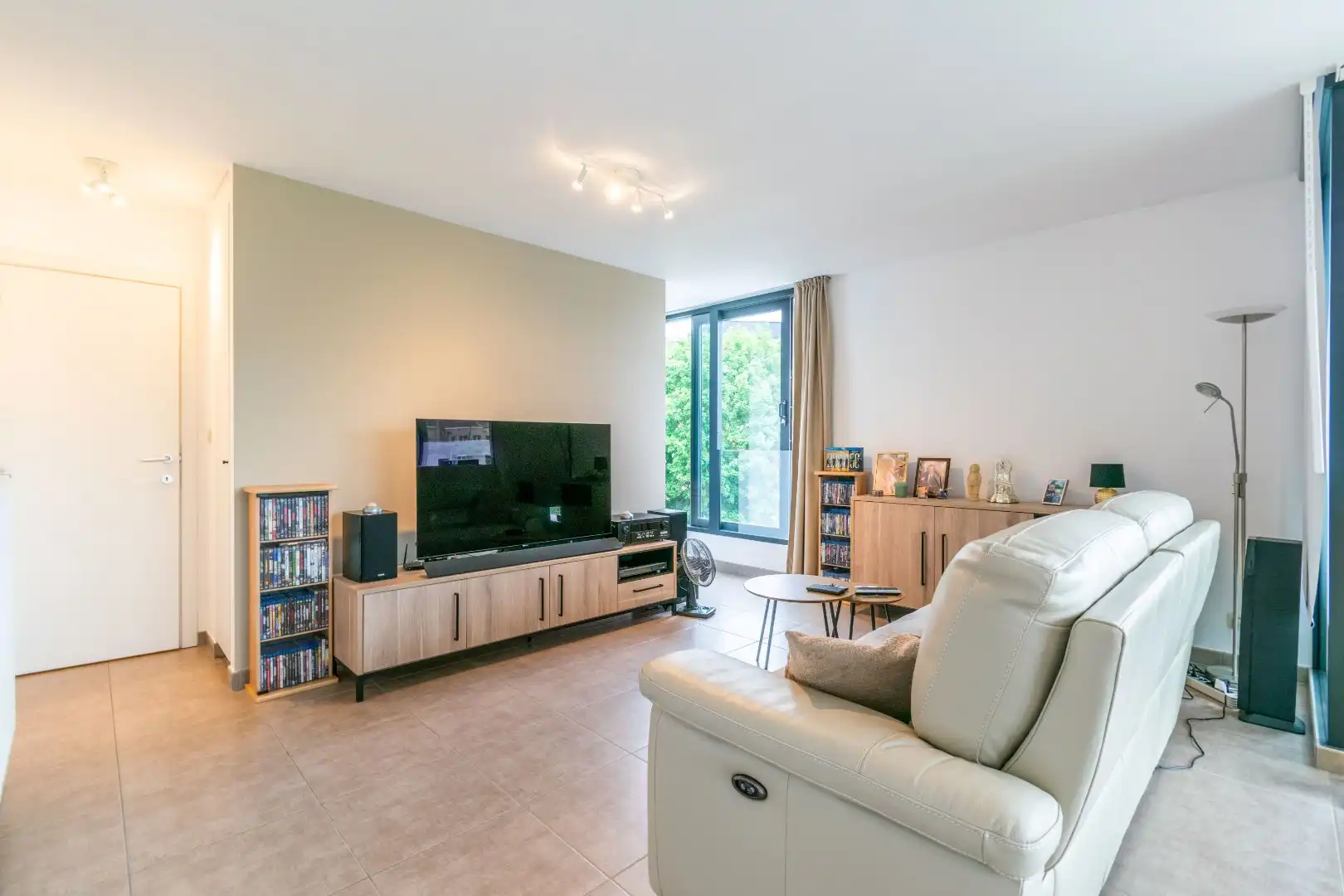 Een aangenaam, recent appartement te Halle! foto 7