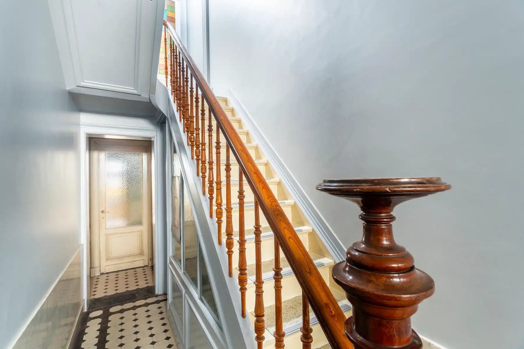 Te renoveren herenwoning nabij het KMSKA foto 9