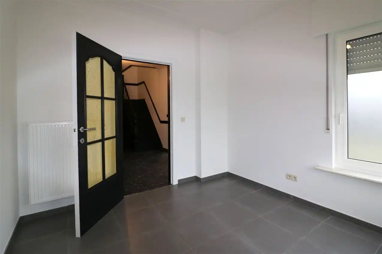 Villawoning, nabij station, 3 slpk., mooie omgeving, instapklaar foto 8