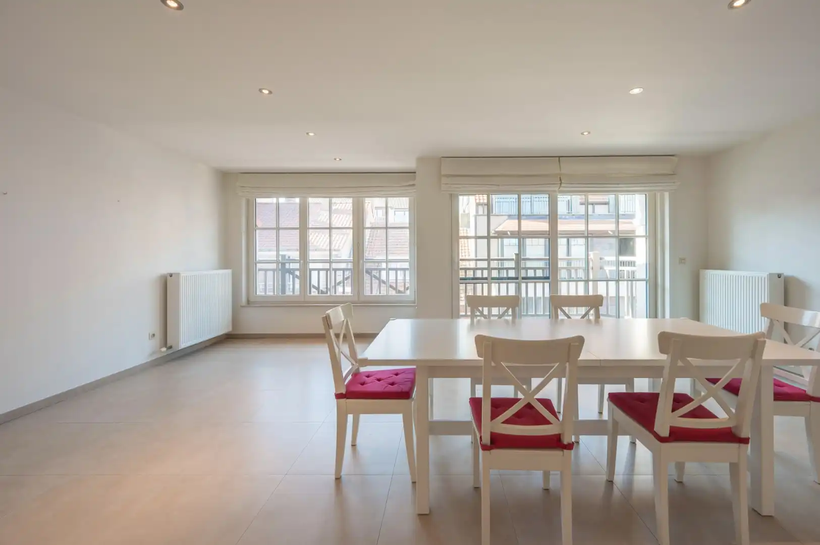Ruim appartement met zuidgericht terras nabij Lippenslaan, op wandelafstand van de Zeedijk foto 5