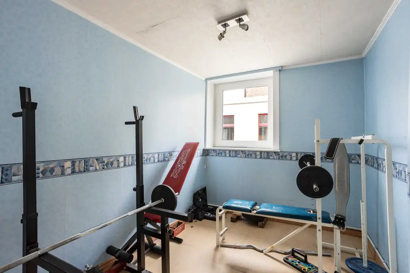 Gezellige woning met centrale ligging in Zwevegem foto 11