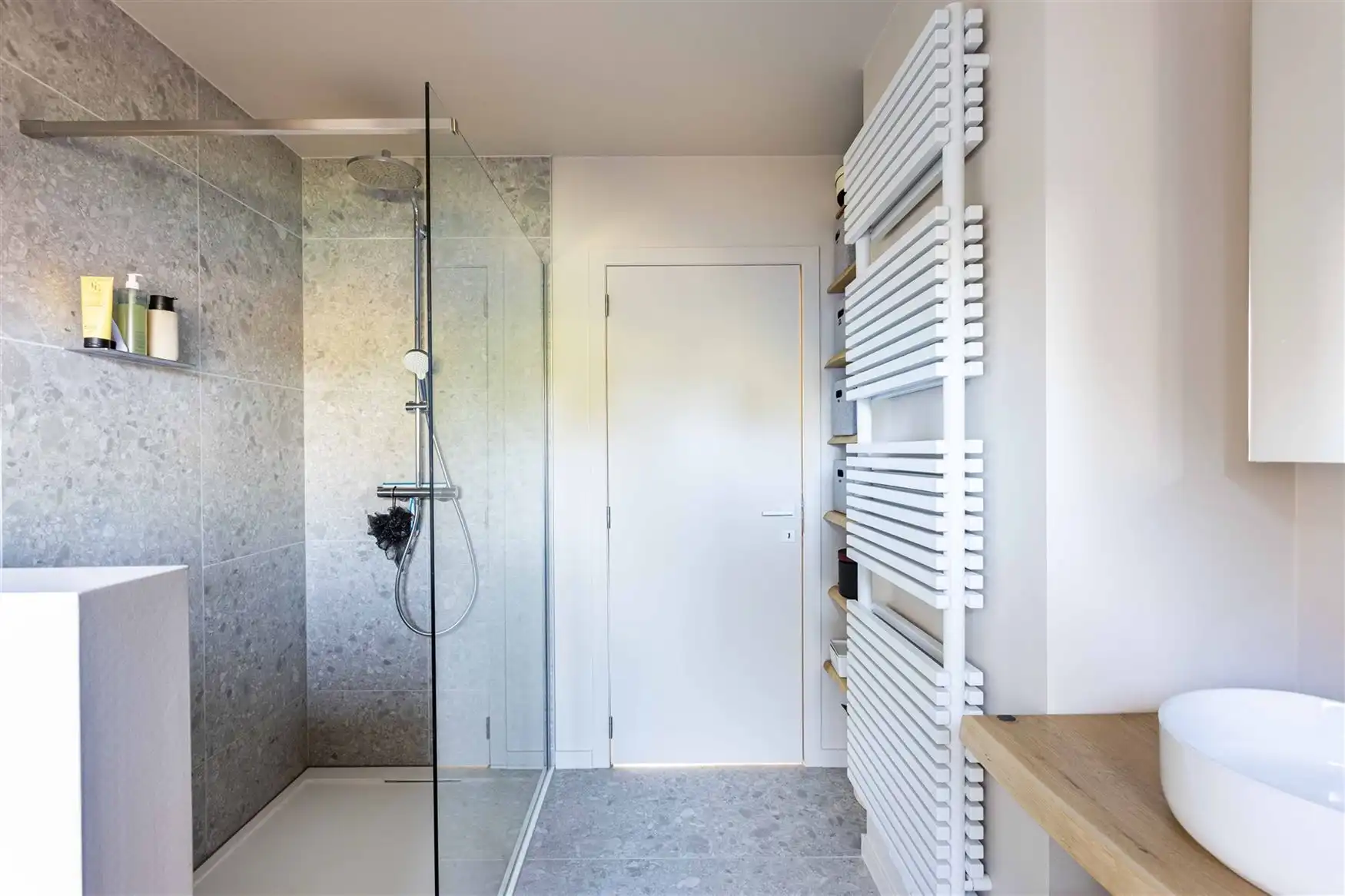 Stijlvol gerenoveerde woning in Wortegem-Petegem foto 11