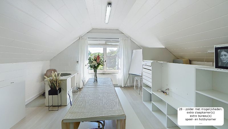 EXCLUSIEF PERFECT AFGEWERKTE MODERNE VILLA (330m²) OP TOPLOCATIE EN PRACHTIGE TUIN foto 33