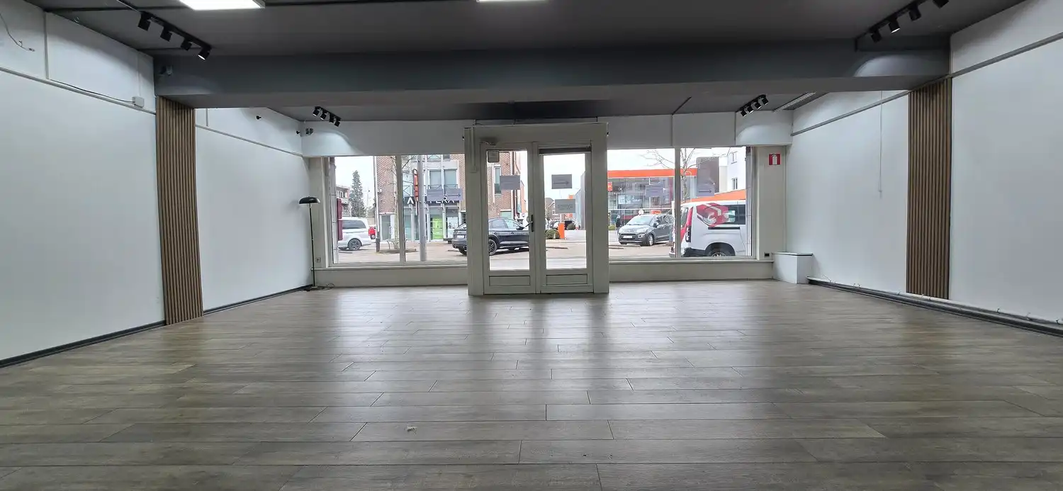 Handelspand/kantoor te huur in Genk-Stalenstraat foto 5