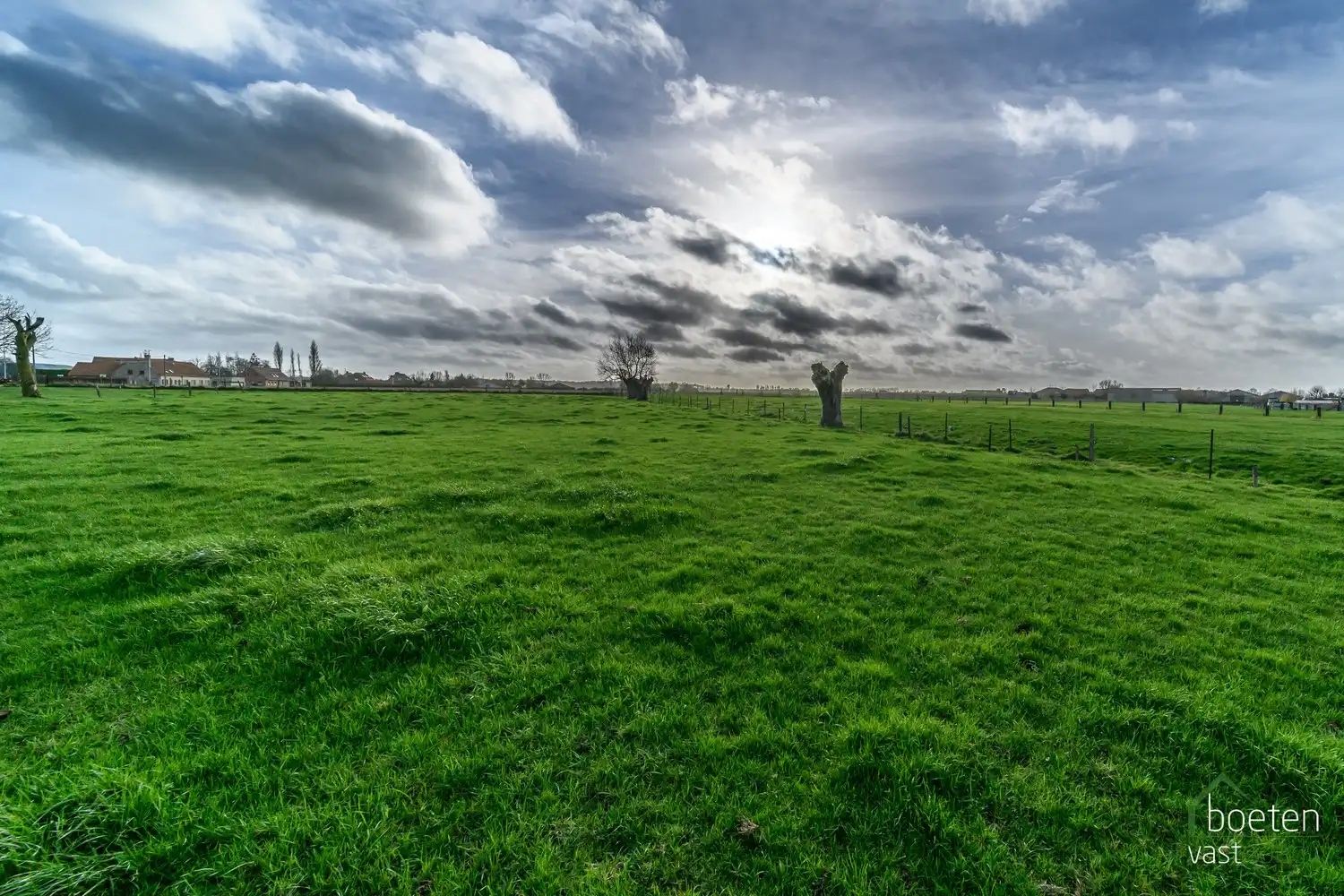 KROMBEKE: Afbraakpand op 730m² grondoppervlakte met goedgekeurde verkaveling voor 3 bouwloten, georiënteerd naar de avondzon. foto 7