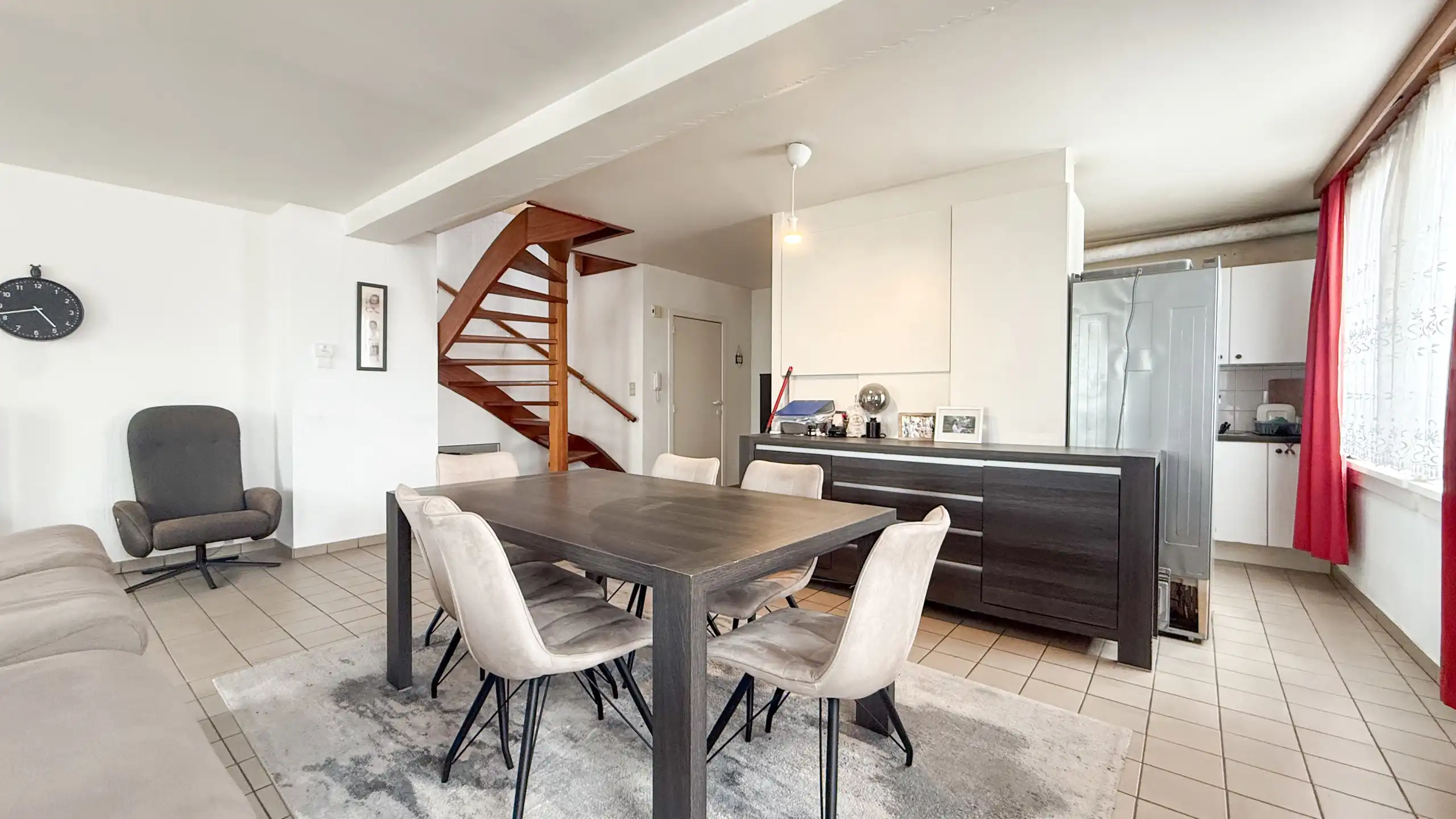 Instapklaar duplex appartement met 3 slaapkamers en EPC B! foto 4