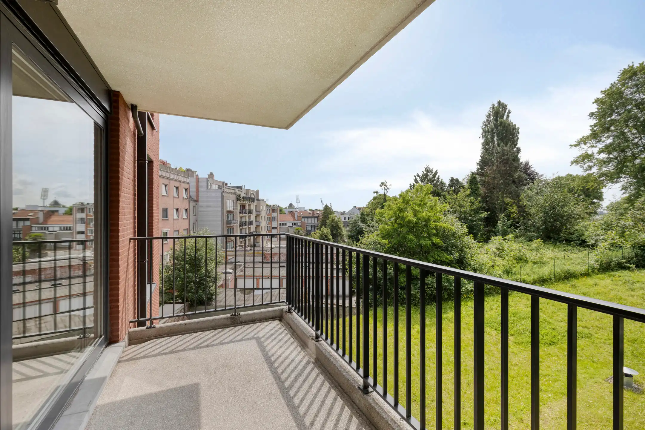 Instapklaar appartement met terras en groen zicht foto 7