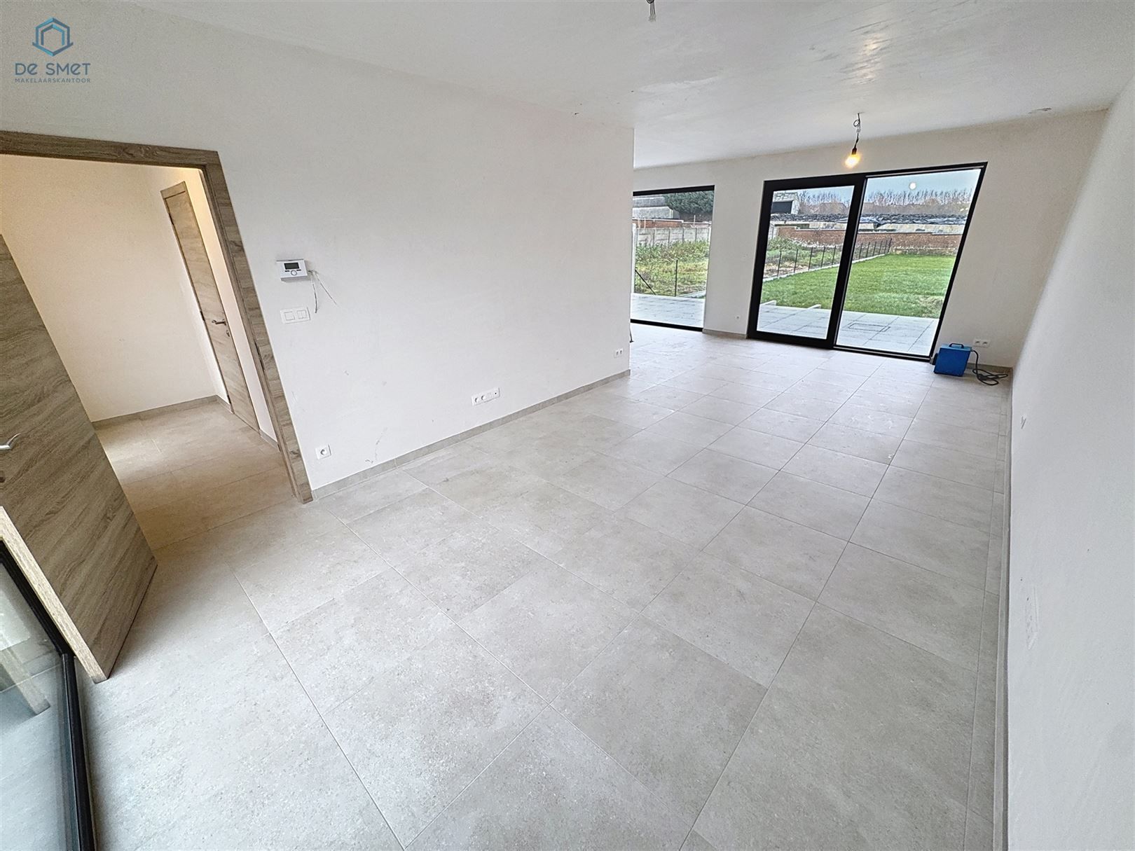 Rustig gelegen, energiezuinige nieuwbouwwoning met 4 slaapkamers en tuin foto 4