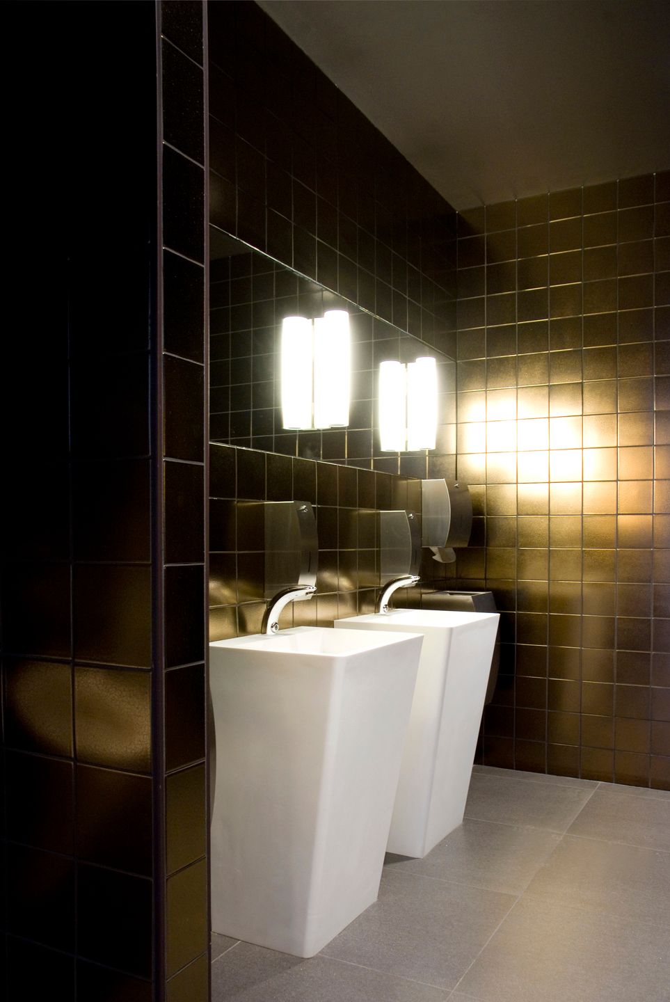 Ruim en Licht Kantoor met Uitzicht op de E313 foto 13