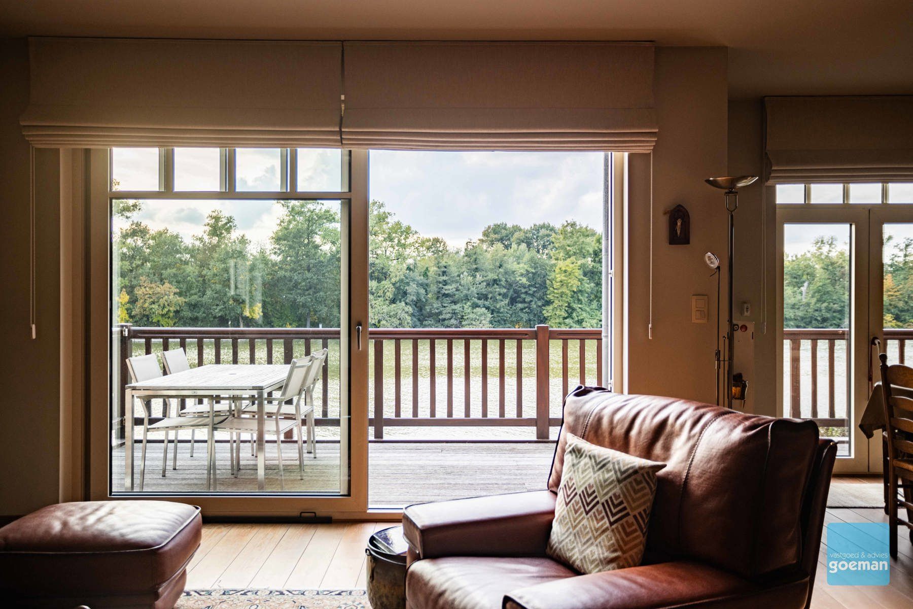 TE KOOP IN BERLARE: Luxueus appartement met adembenemend zicht op het Donkmeer – Berlare foto 7