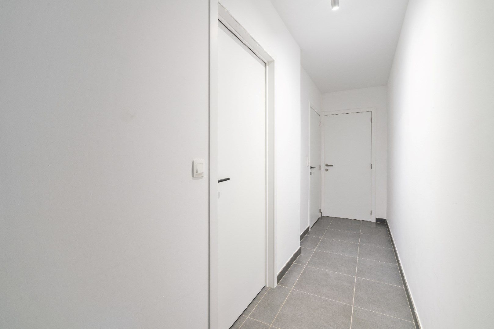 TE KOOP - gerenoveerd appartement met 2 slaapkamers op centrale ligging te Herzele foto 8