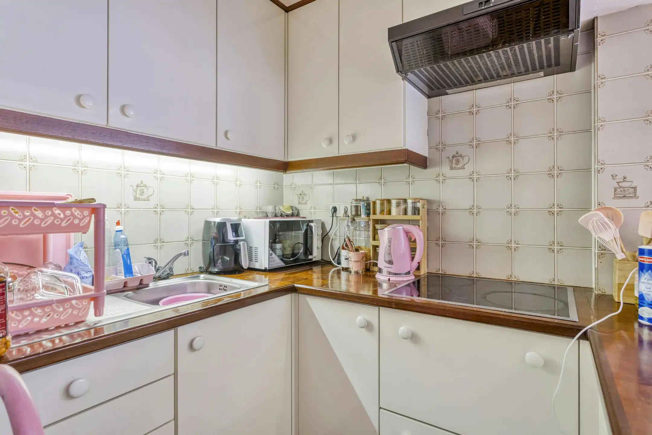 Opbrengsteigendom met garage en 3 appartementen te koop foto 22