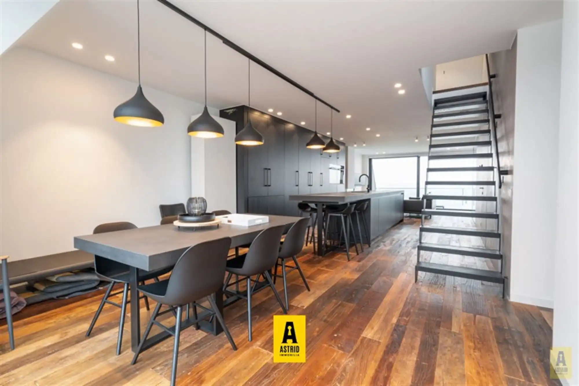 Luxueus duplexappartement met schitterende open zichten! foto 5