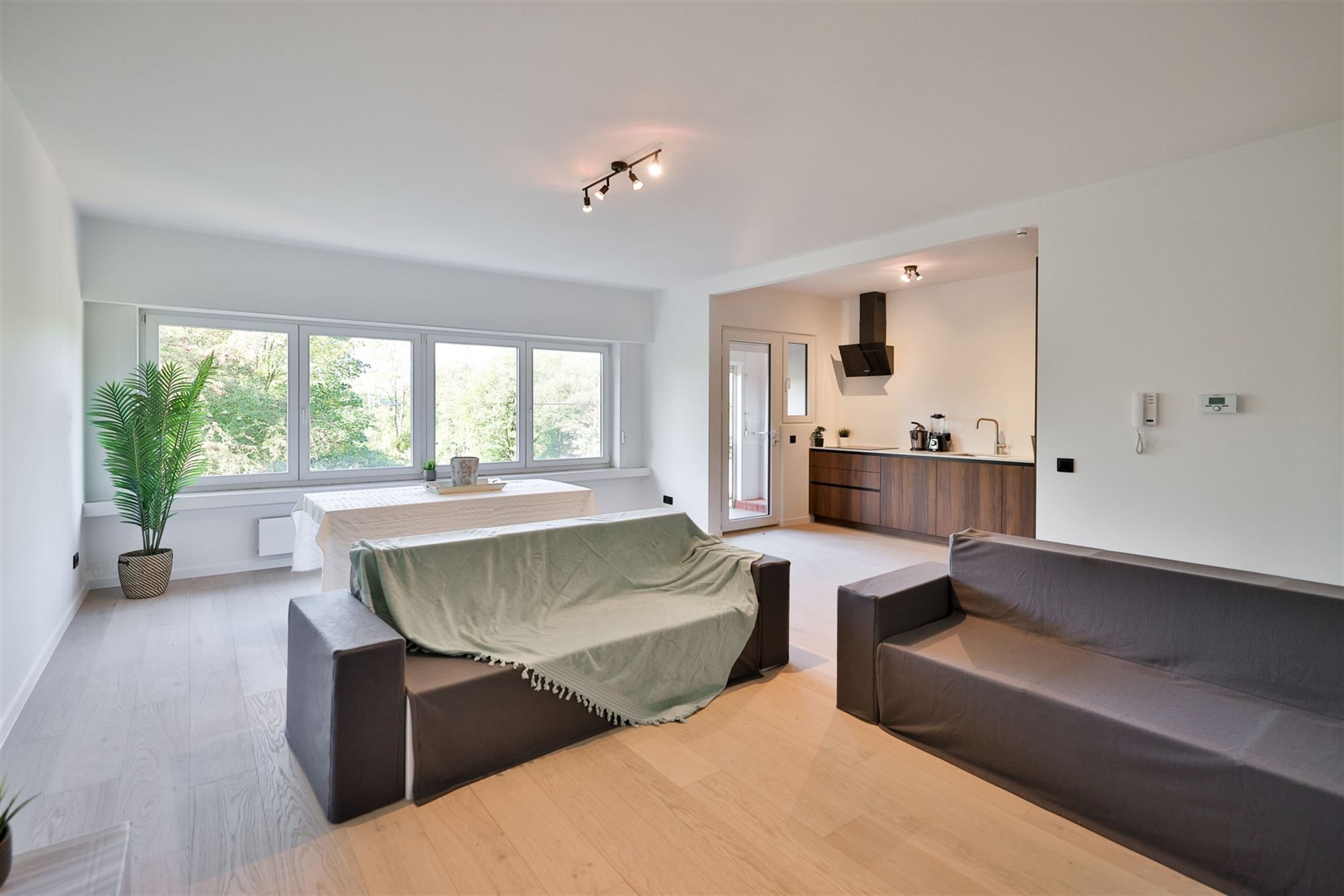 knap volledig nieuw 2-slaapkamerappartement op mooie ligging foto 3