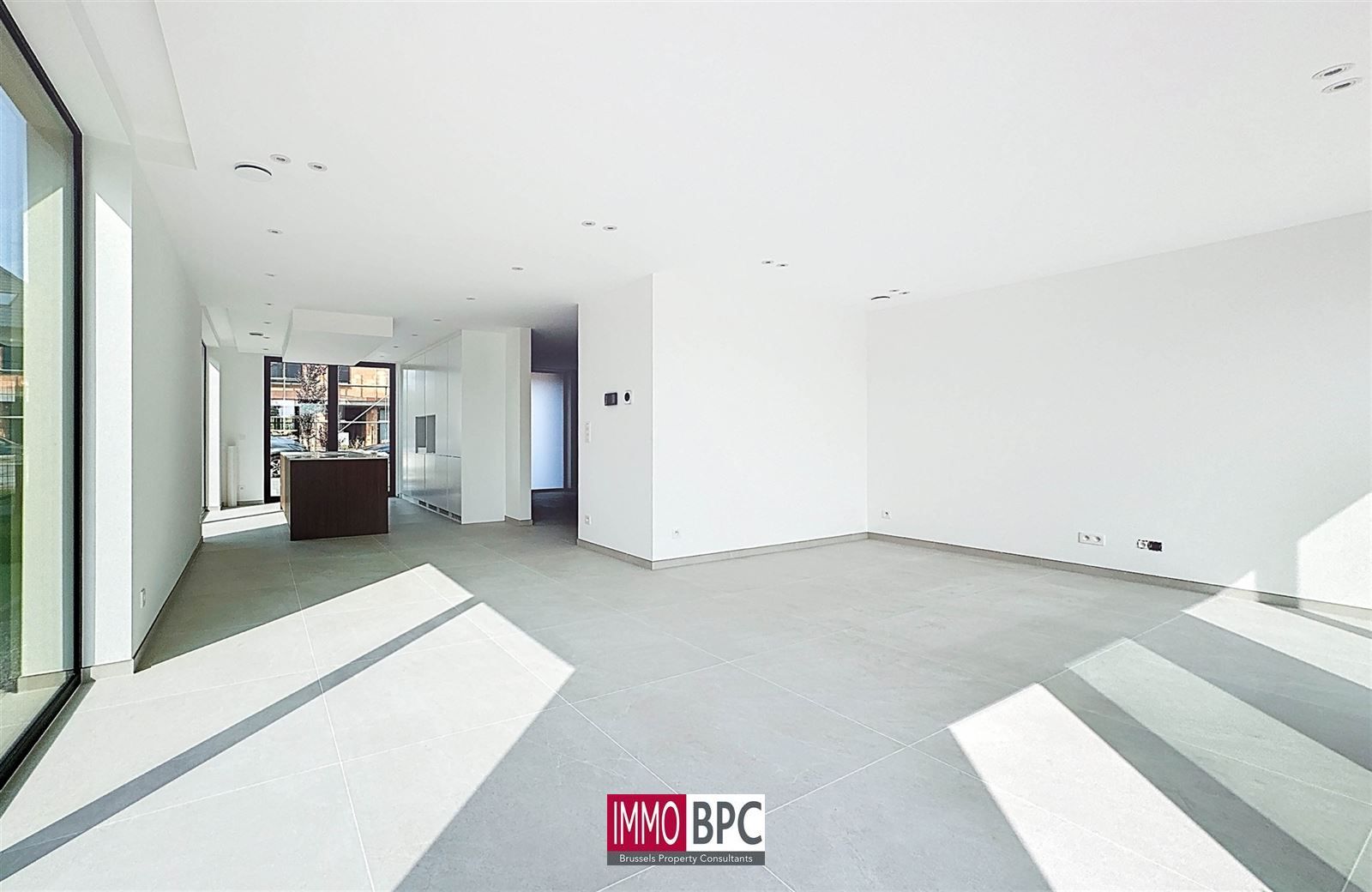 Prachtige nieuwbouwwoning in Wemmel – driegevel met zonnige tuin, hoogwaardige afwerking en extra’s! foto 10