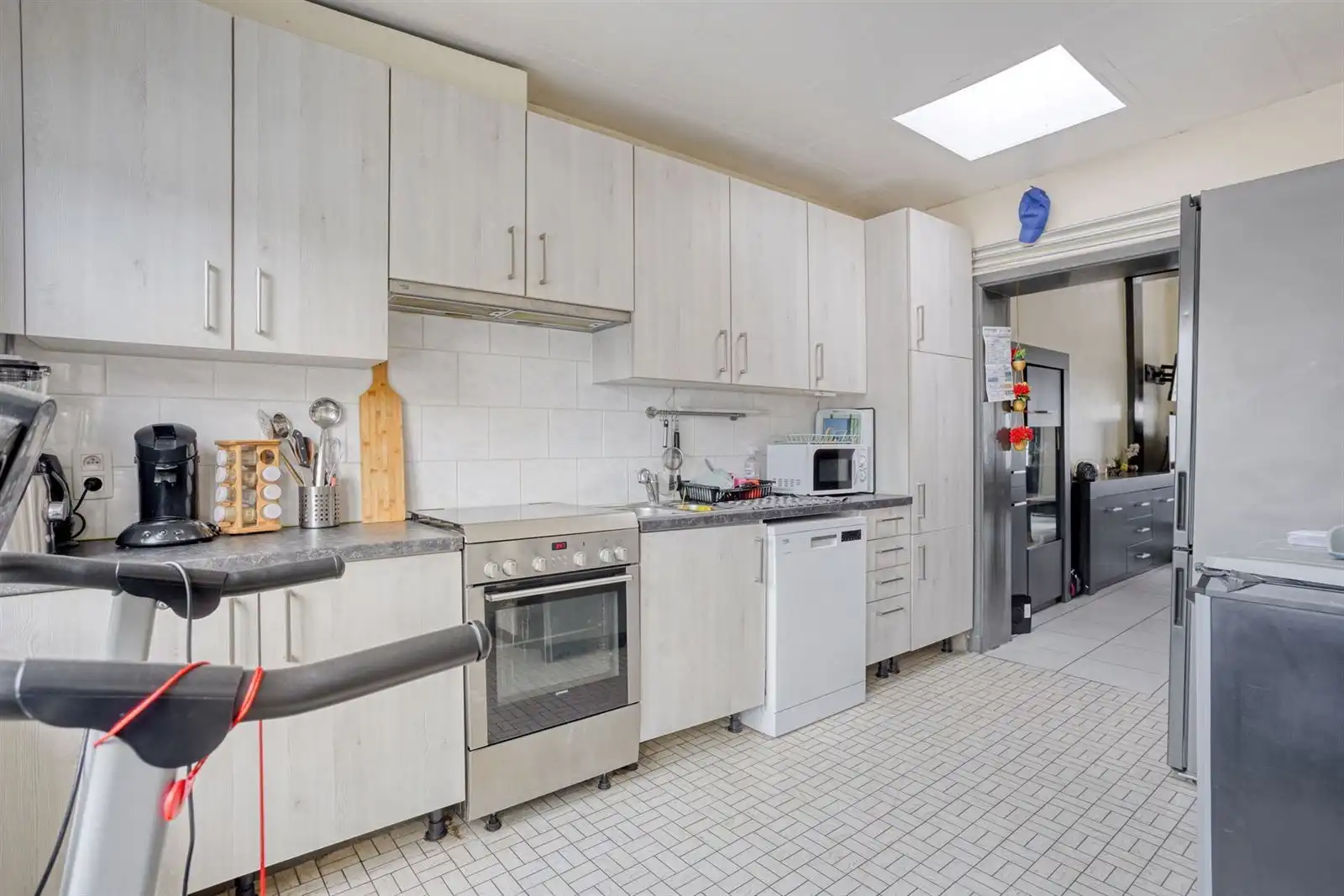 Instapklare woning met 4 slaapkamers en mooie tuin foto 9