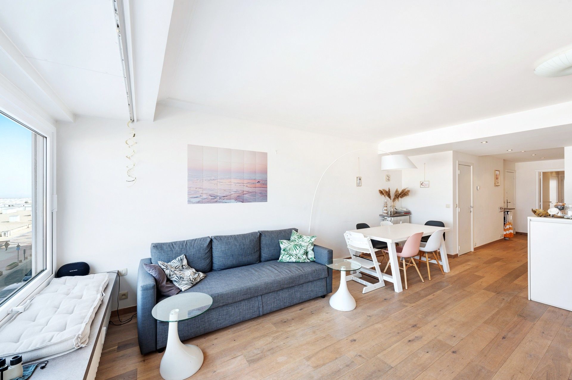 Instapklaar appartement met frontaal zeezicht nabij Casino foto 4