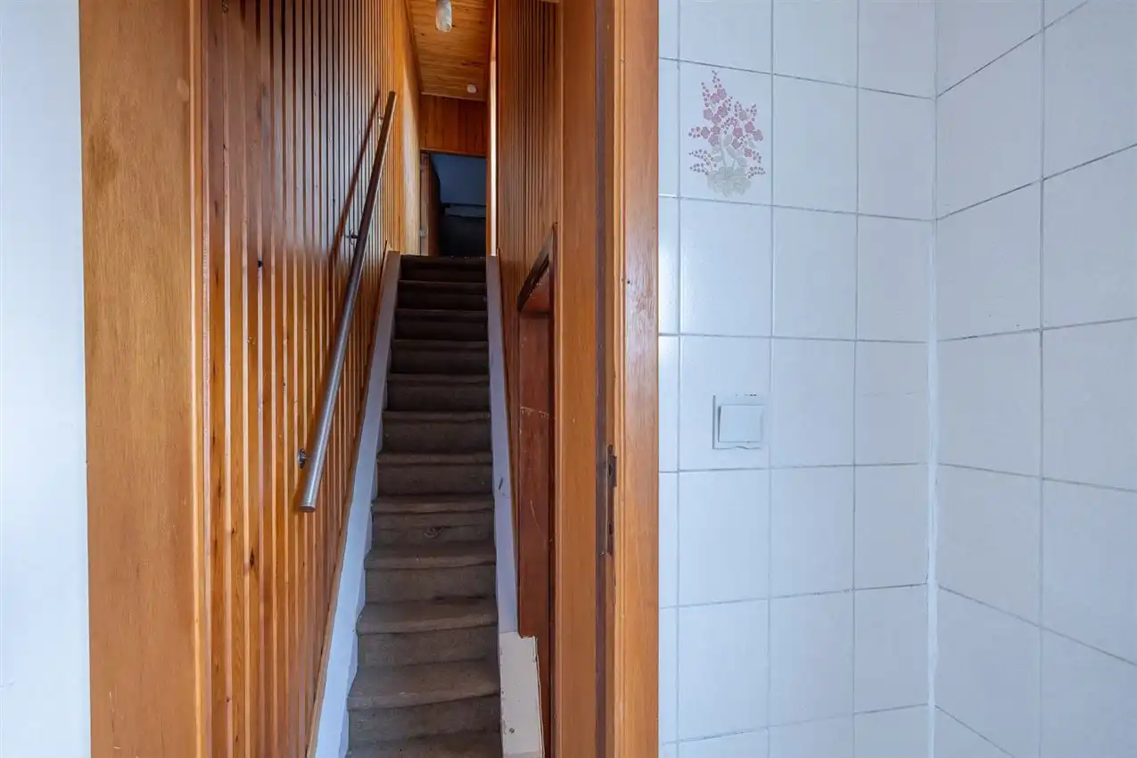 Op te frissen rijwoning in het centrum foto 17