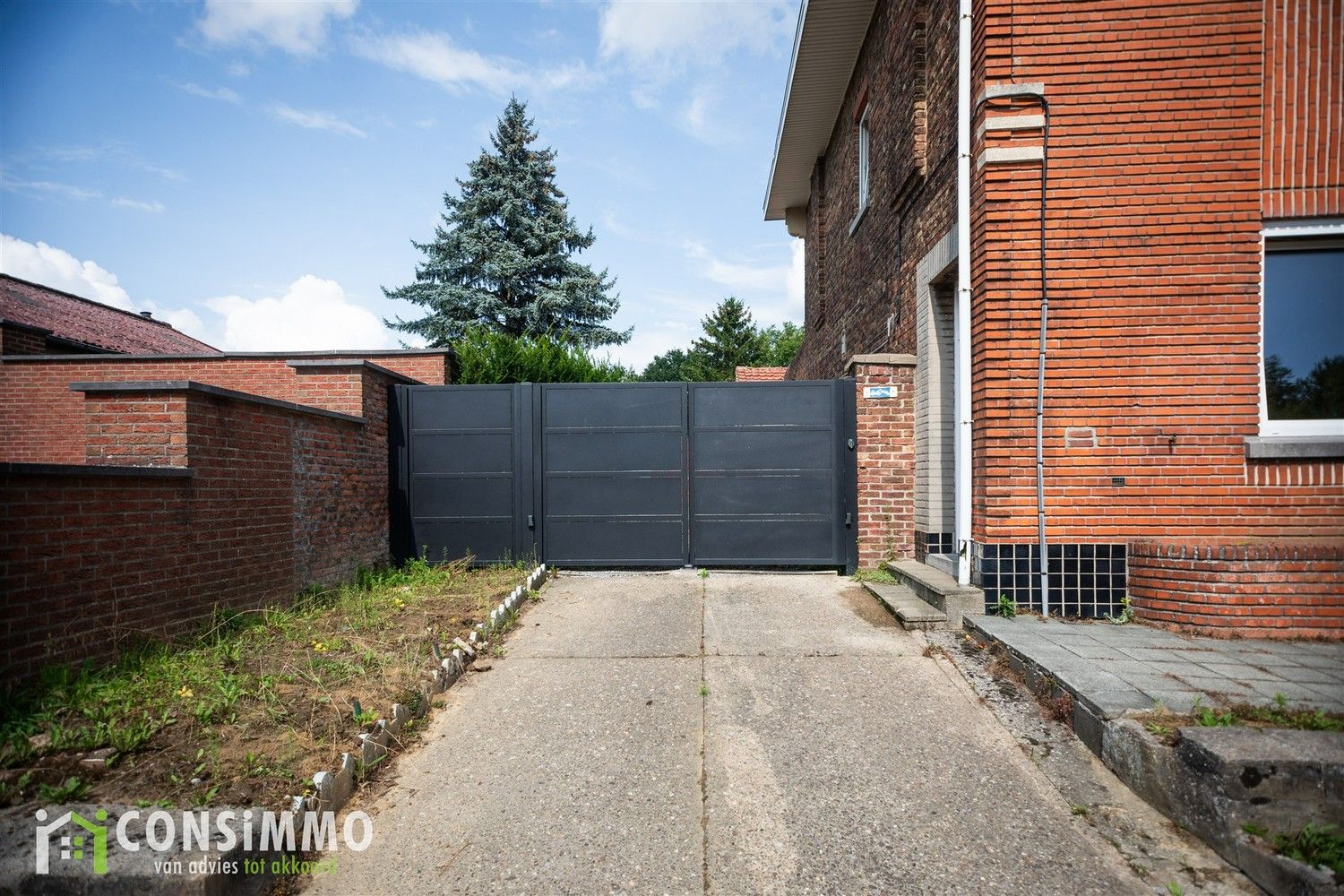 Te renoveren gezinswoning met loods en kantoorruimte op zichtlocatie in Sint-Truiden foto 38