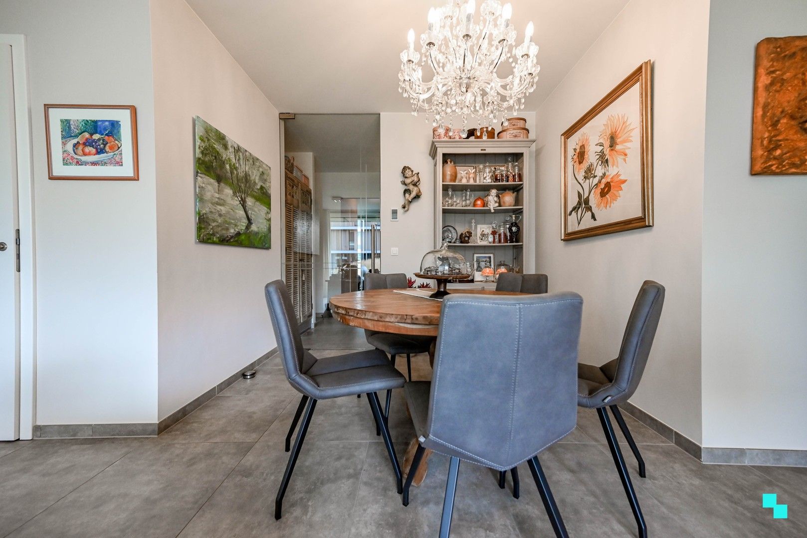 Uniek gelijkvloers éénslaapkamerappartement te Izegem foto 5