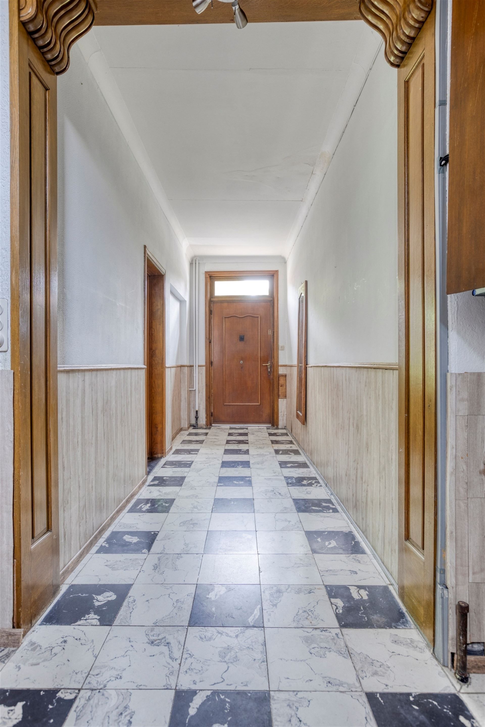 Charmante woning met tuin én ruime garage. 4 Slaapkamers. foto 4
