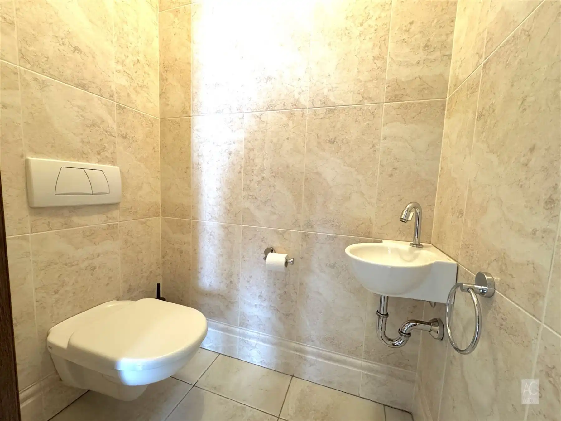 Vrijstaande woning met wijds uitzicht over de velden foto 9