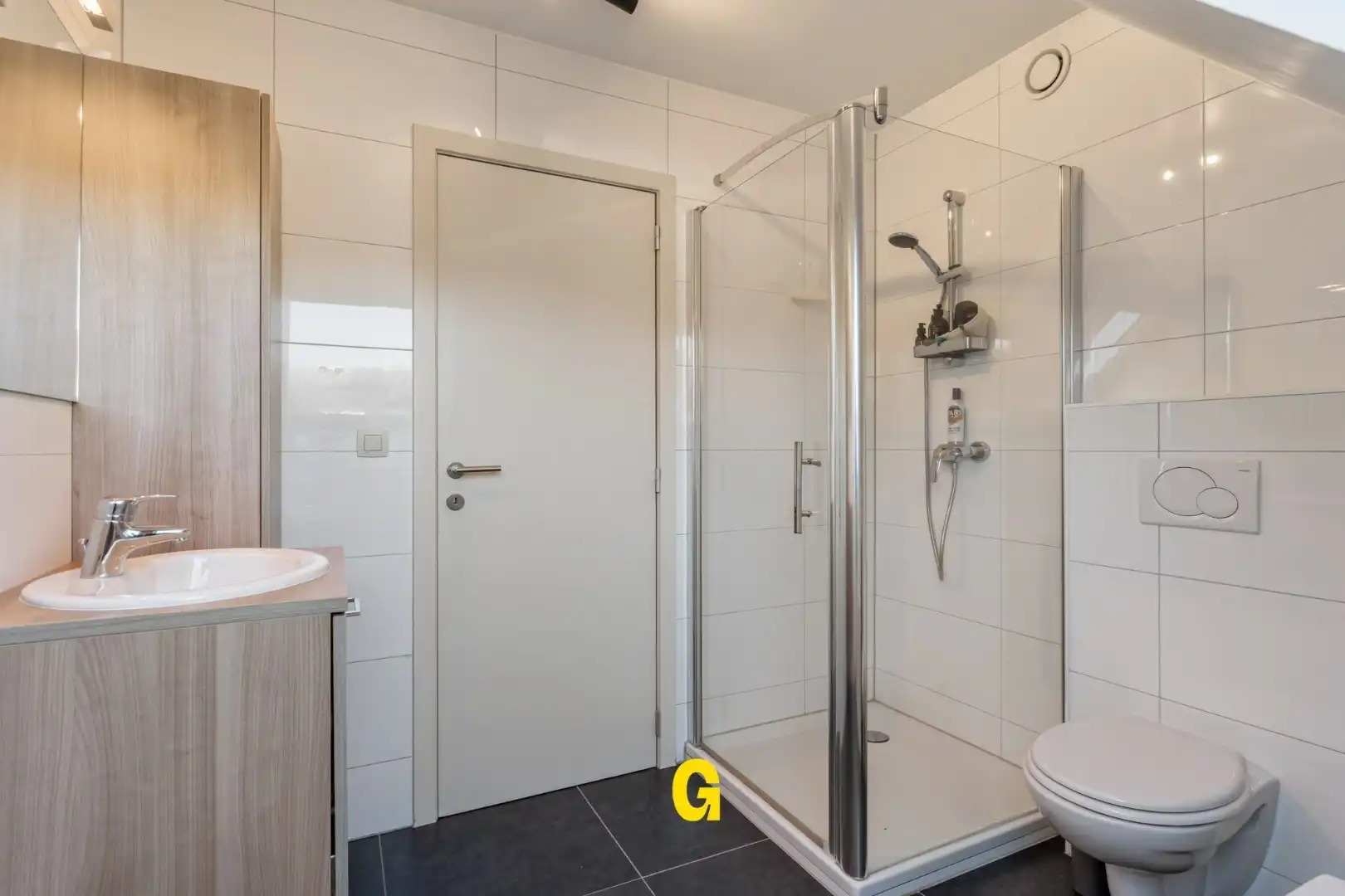 Hedendaagse woning in halfopen bebouwing met 3 slaapkamers, inpandige garage en tuin op 7a 48ca - EPC label A foto 20