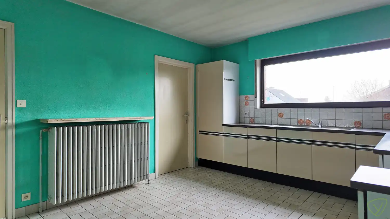 Ruime gezinswoning met grote tuin te huur in Zomergem! foto 6