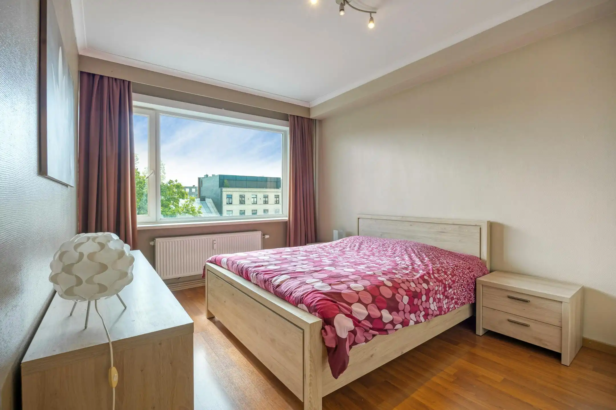 Ruim appartement te koop in centrum Antwerpen. foto 9