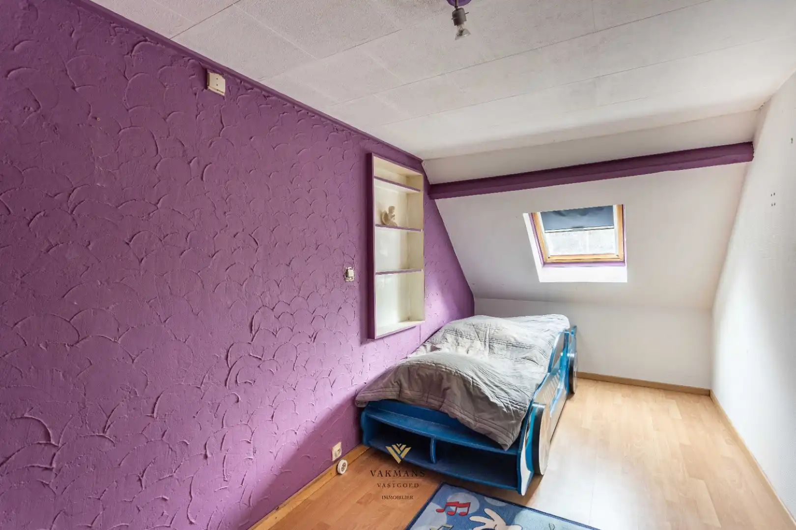 Fermette woning met oprit, dubbele garage en prachtige tuin foto 24