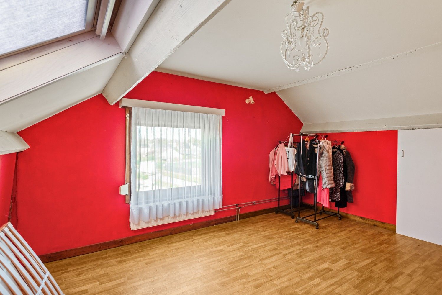 Halfopen woning met garage en 5 slaapkamers in Wommelgem! foto 15