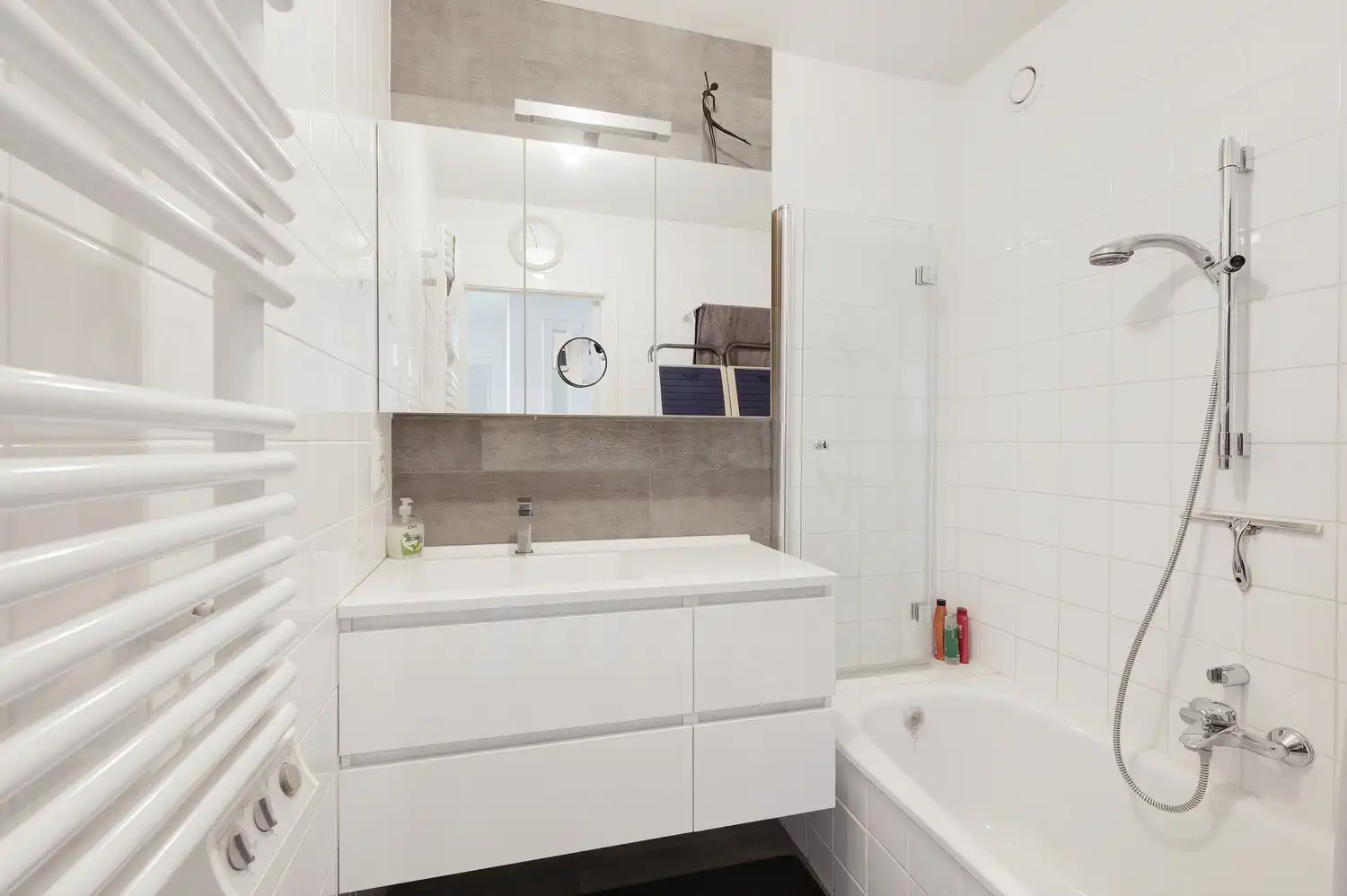 Lichtrijk appartement met 3 slaapkamers met uitzicht op het meer foto 16