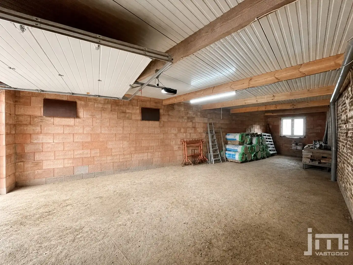 Verrassend ruime gezinswoning op 2.140 m² met 2 garages en tal van mogelijkheden foto 15