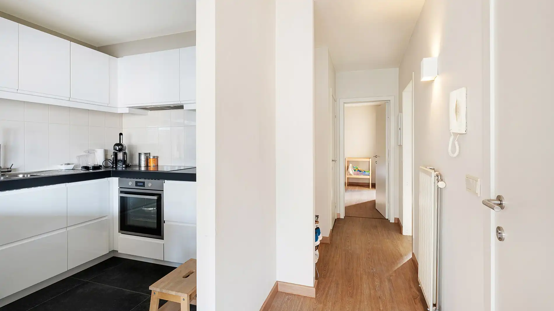 Appartement te koop met 2 slpks. foto 10