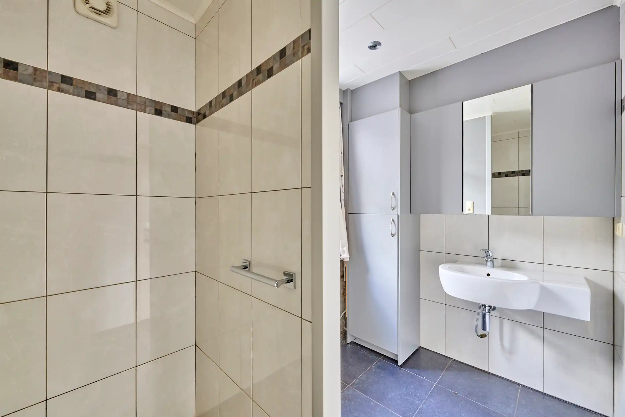 TE RENOVEREN WONING MET VEEL MOGELIJKHEDEN OP 3HA 54A38 CA foto 9
