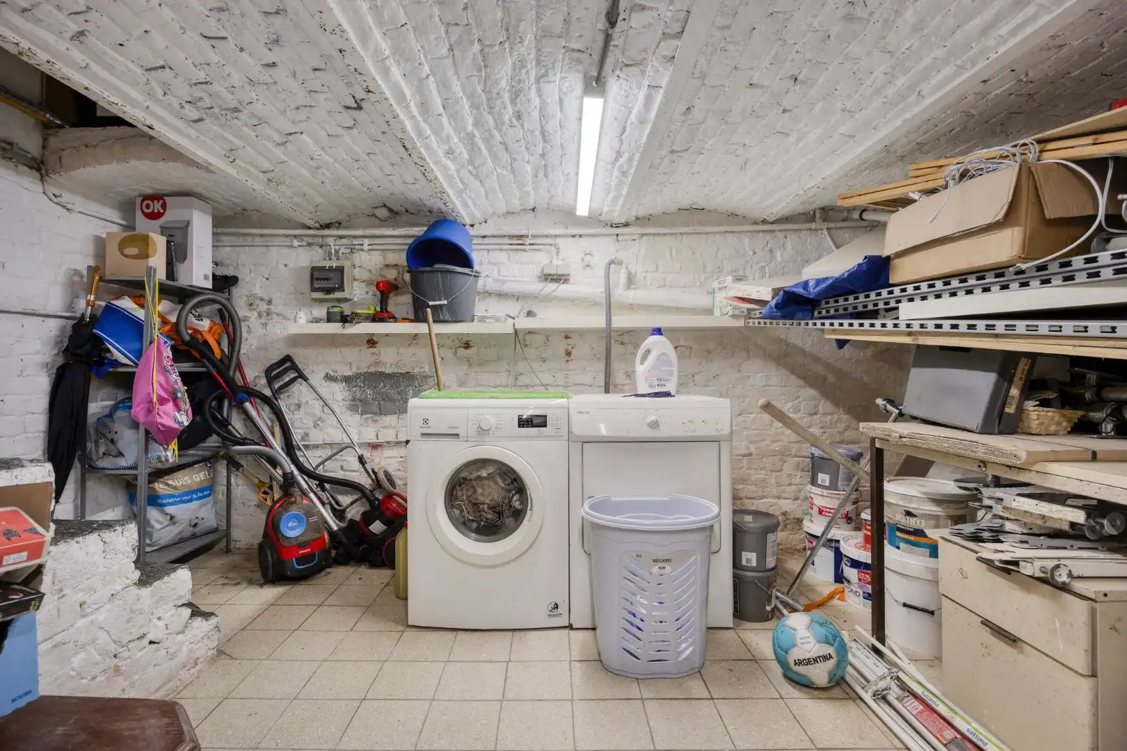 Instapklare woning met 4 slpk en ruime tuin foto 25